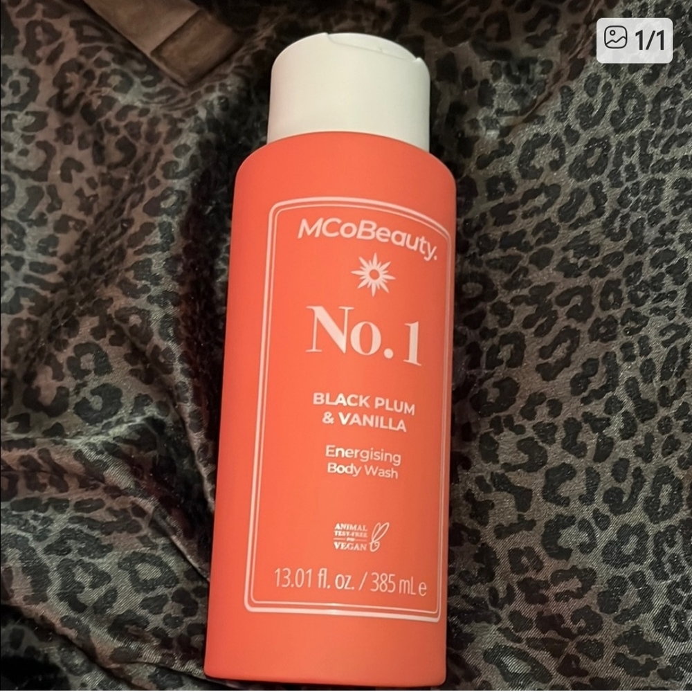 MCoBeauty No. 1 Black Plum & Vanilla Body Wash - Energising Orange